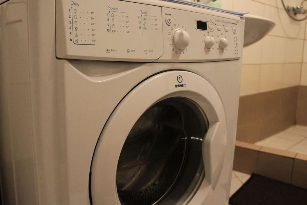 Fun + Easy In The Center Of Prague! Apartment Luaran gambar