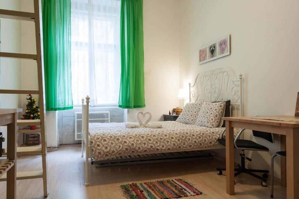 Fun + Easy In The Center Of Prague! Apartment Luaran gambar